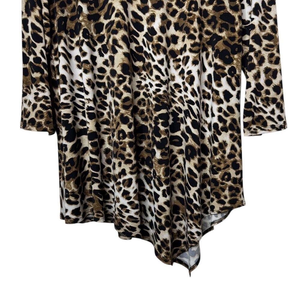 Clara Sunwoo Womens Size 1X Leopard Print Asymmetrical Hem Tunic Top 3/4 Sleeve - Picture 3 of 8